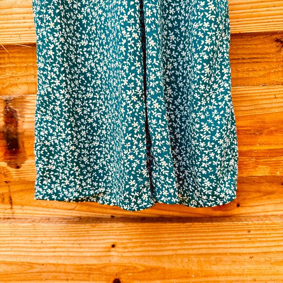 Blue Rain Boho Green Jumpsuit White Floral Print, Flutter Sleeves, XS, EUC - Picture 11 of 15